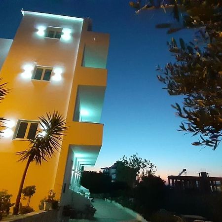 Villa Zotaj Ksamil Exteriör bild