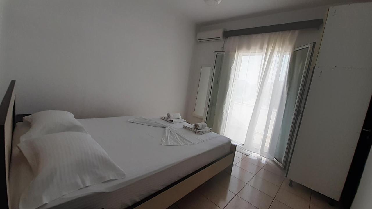 Villa Zotaj Ksamil Exteriör bild